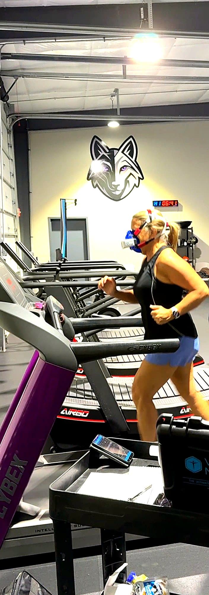 A VO2 metabolic assessment on the treadmill at Gray Wolf Performance